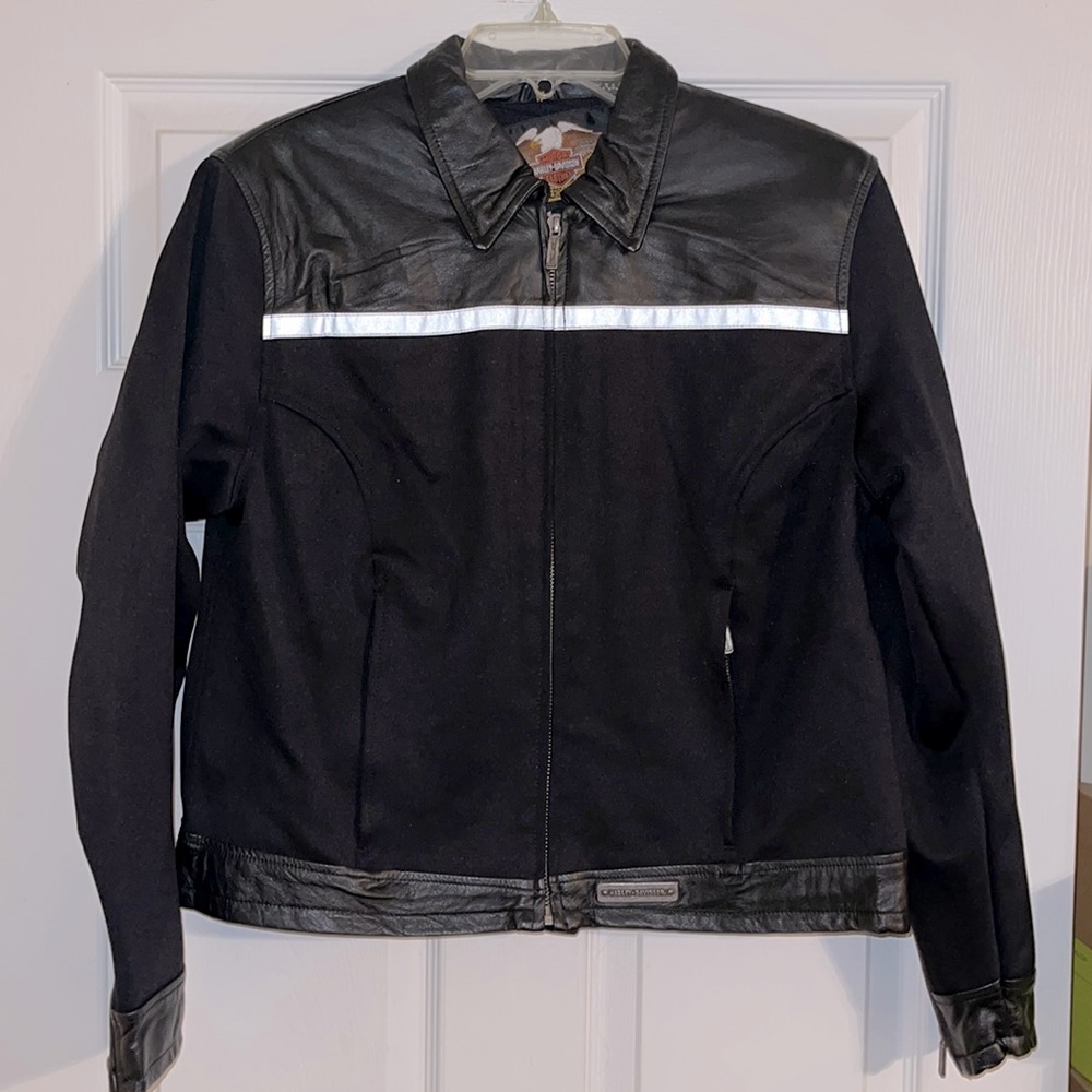 Like New Womens Harley Davidson Jacket Size Large